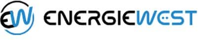meinkarrierestart.at Das EnergieWest-Logo besteht aus den stilisierten Buchstaben „EW“ in Schwarz und Blau, wobei ein Teil des „W“ die Form eines elektrischen Steckers hat.