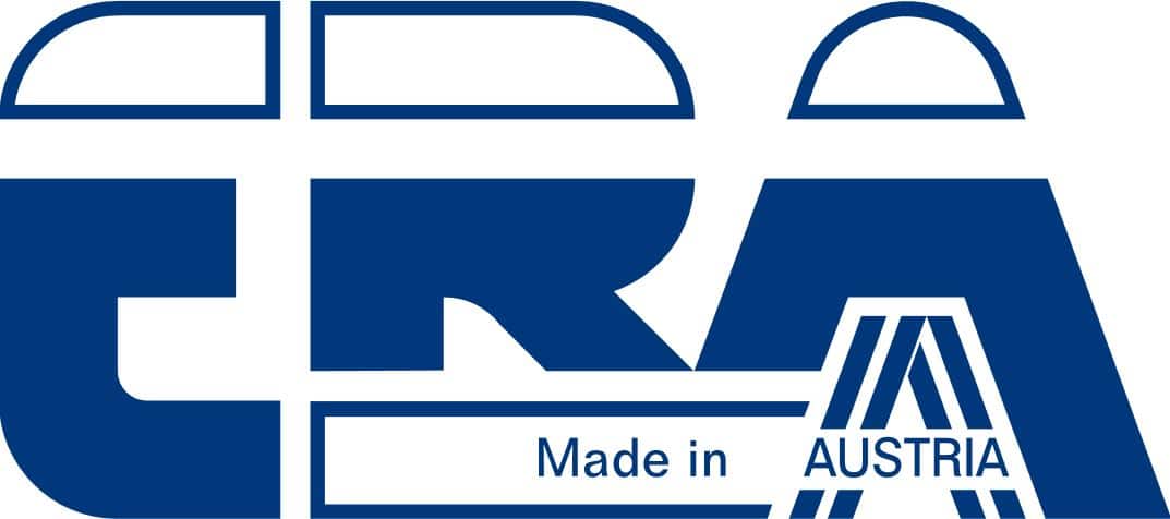 meinkarrierestart.at Blau-weißes Logo mit stilisierten Buchstaben "TRA", einem "A" mit diagonalen Linien und dem Schriftzug "Made in AUSTRIA" unter dem "A".