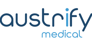 meinkarrierestart.at Das Bild zeigt das "Austriy Medical"-Logo mit "austrify" in fetten blauen Kleinbuchstaben und "medical" in kleinerer blauer Schrift darunter und rechts daneben.